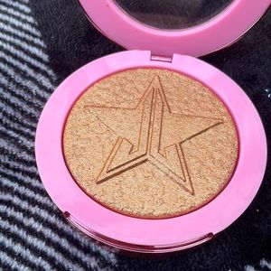 Supreme frost highlighter